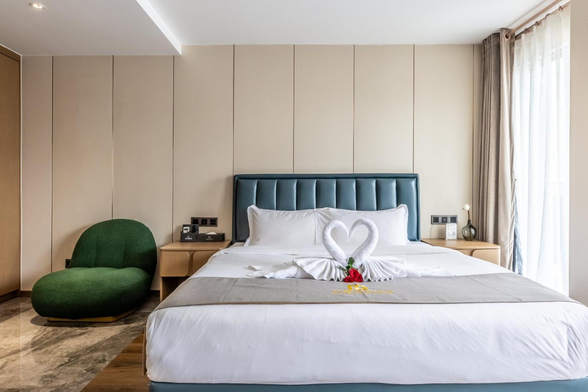 Bole Jing Pin Hotel Сиханоуквил Екстериор снимка