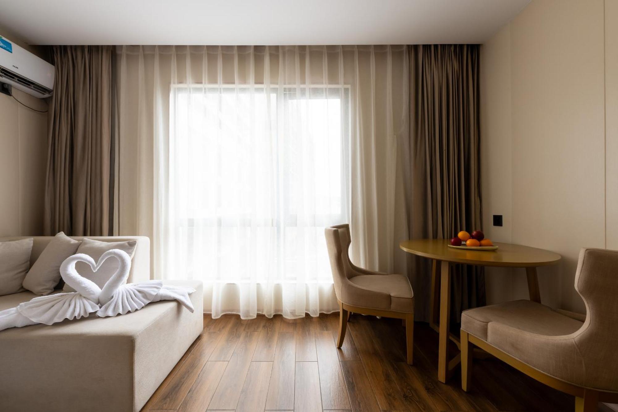 Bole Jing Pin Hotel Сиханоуквил Екстериор снимка