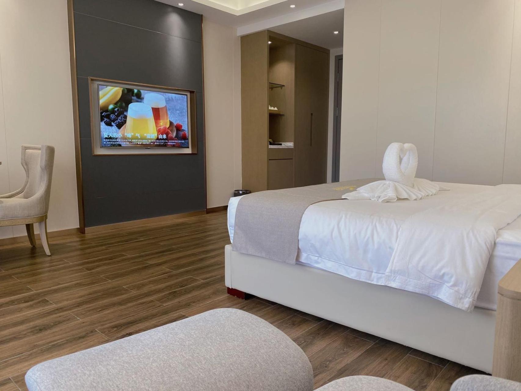 Bole Jing Pin Hotel Сиханоуквил Екстериор снимка