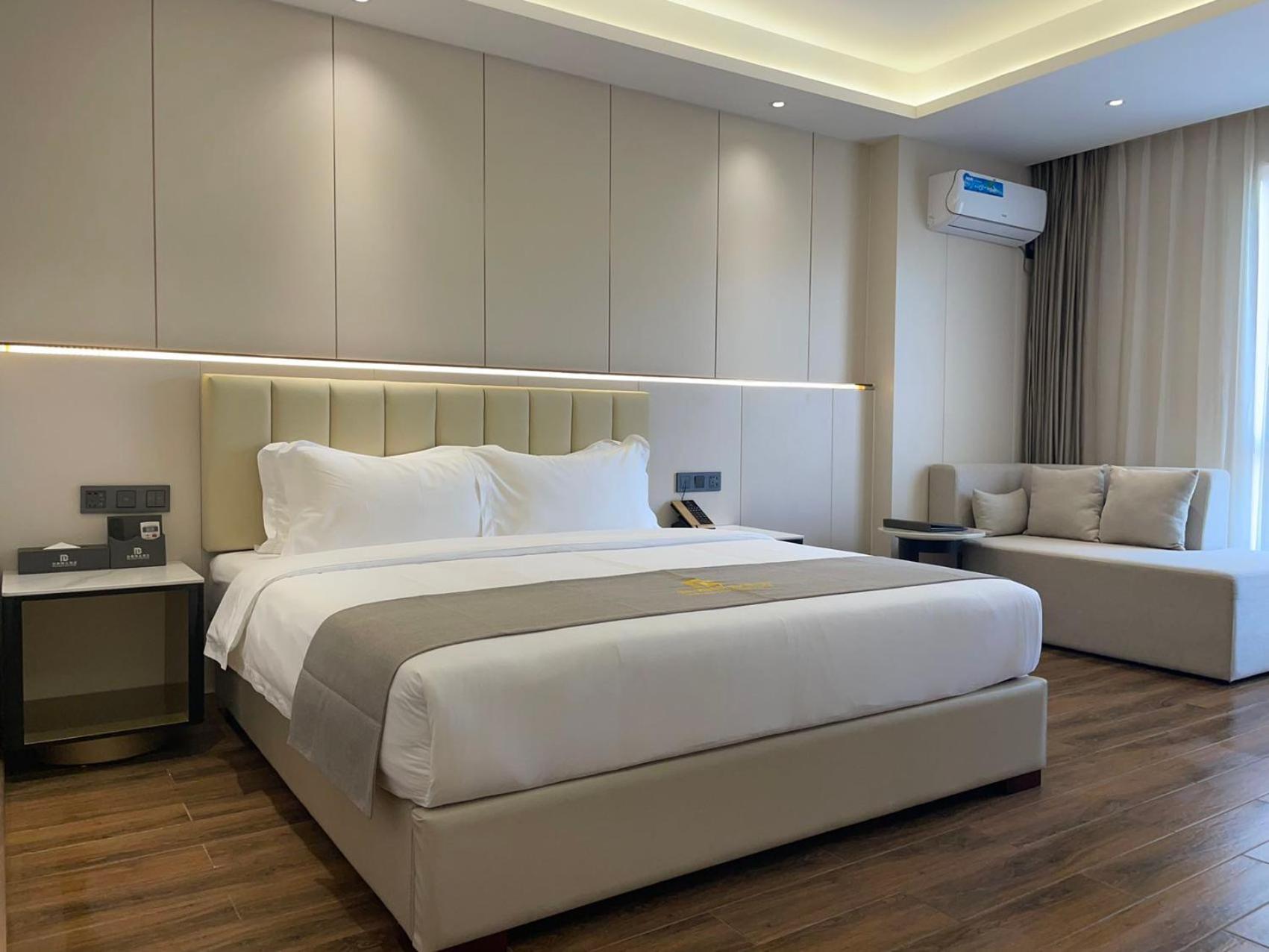 Bole Jing Pin Hotel Сиханоуквил Екстериор снимка
